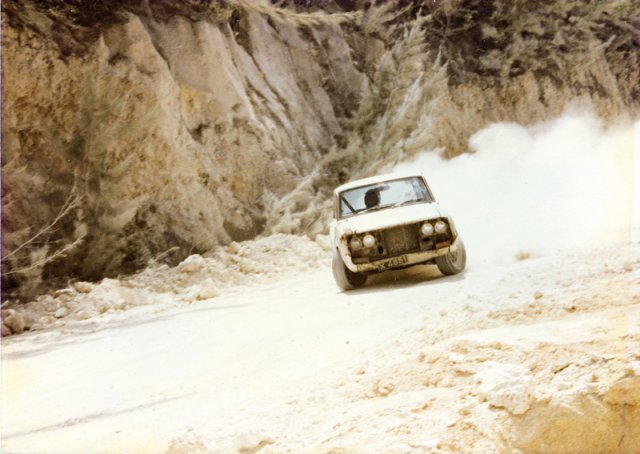 X4851 Old Toyota Black Bess